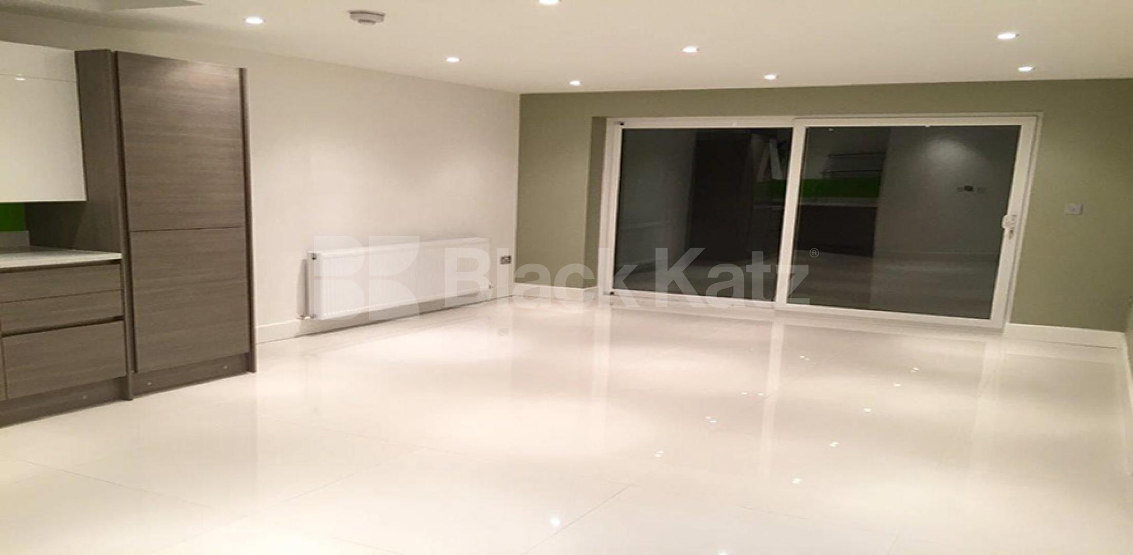 			UNDER OFFER, 2 Bedroom, 1 bath, 1 reception Apartment			 Shakespeare Rd, Poets Corner Brixton